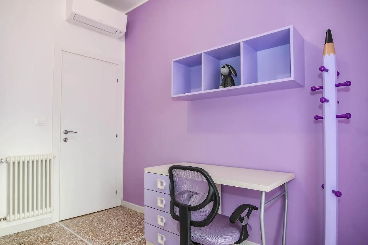 Fontanesi Suite Bologna 0*,  Italy